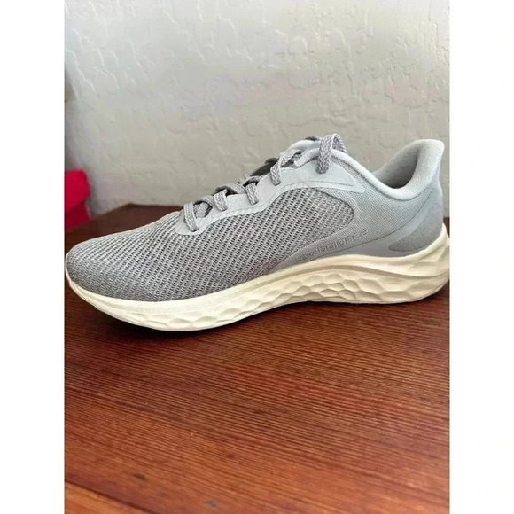 New Balance Fresh Foam Arishi v4 Men’s Running Shoes Size 9.5 Gray WARISAG4 - Picture 8 of 10